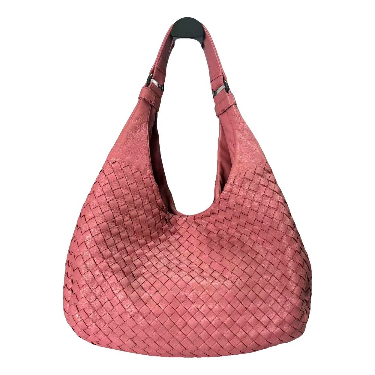 Veneta leather handbag