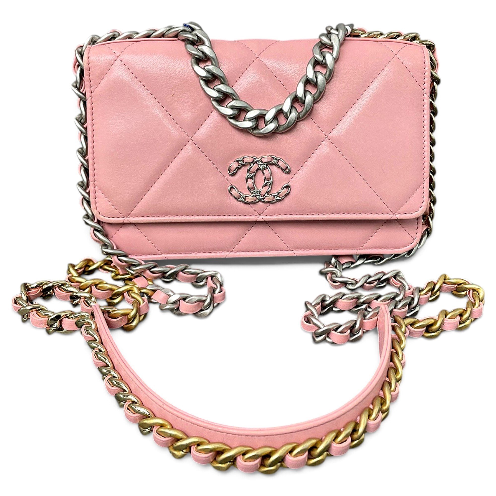 Wallet On Chain Chanel 19 leather handbag