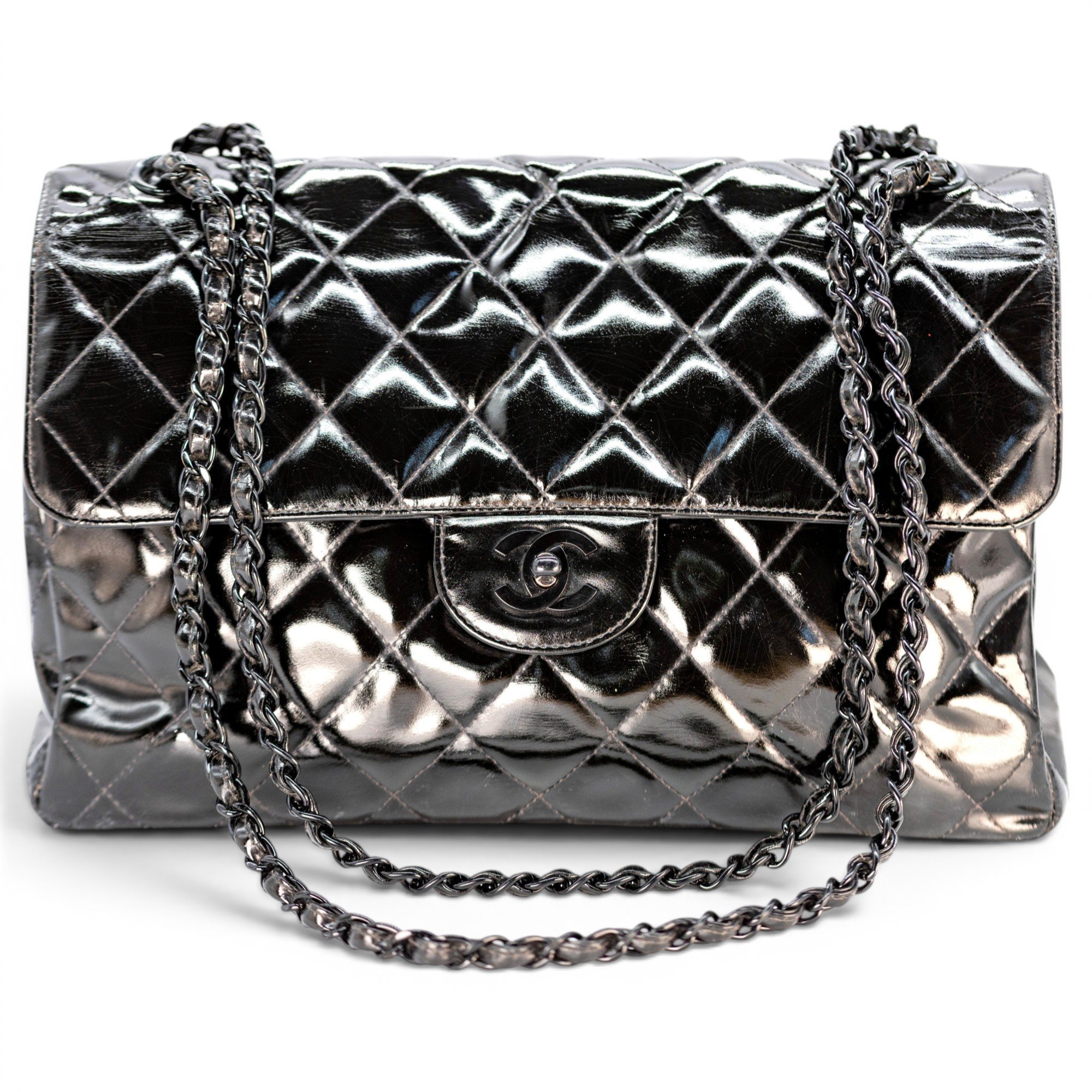 Chanel Timeless/Classique patent leather handbag