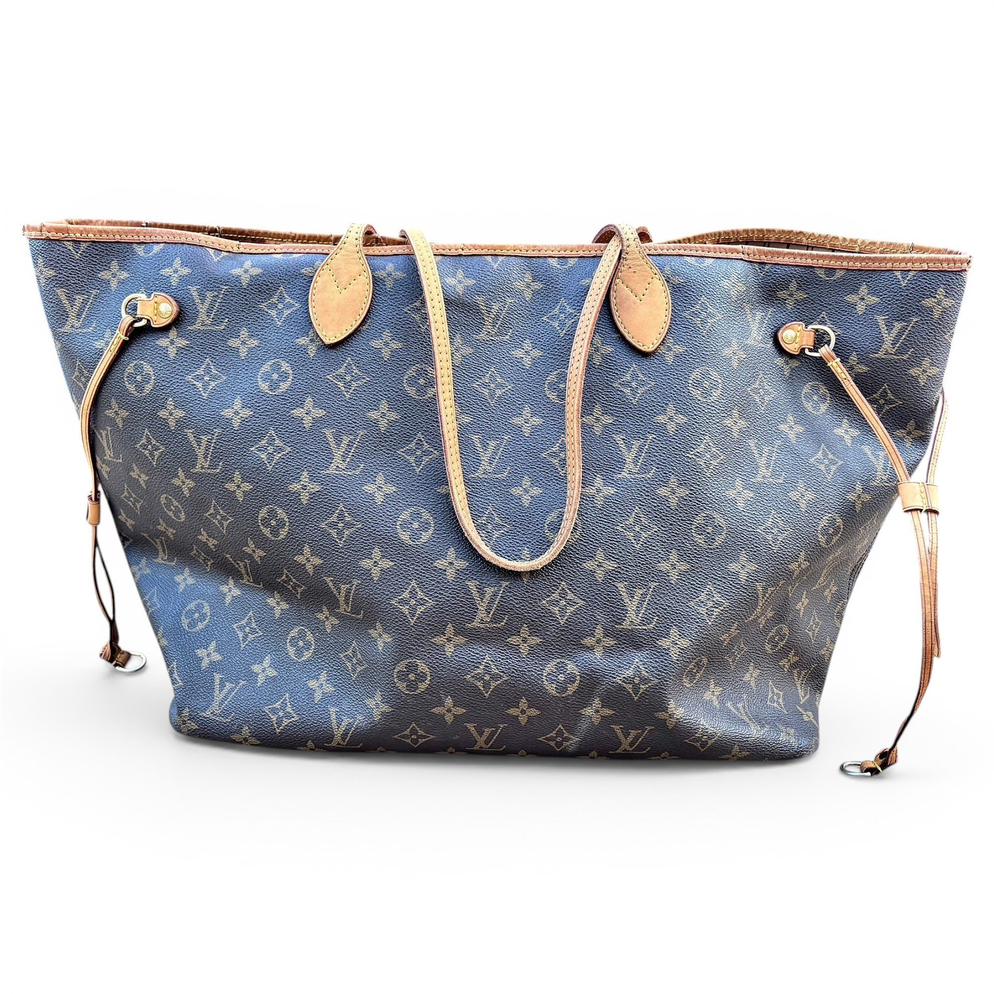 Louis Vuitton Neverfull cloth tote
