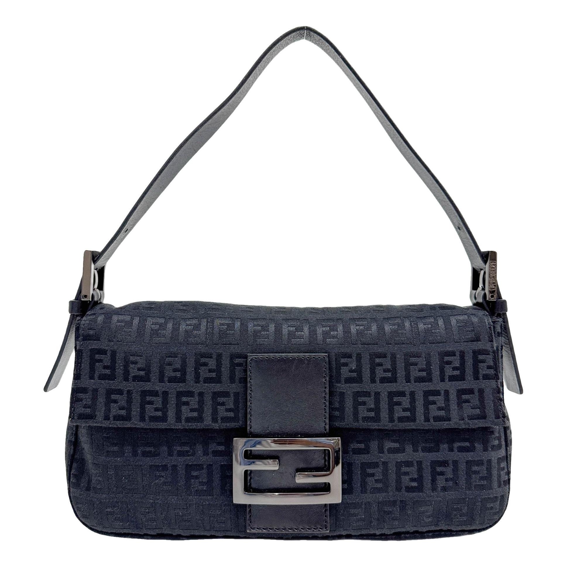 Baguette cloth handbag