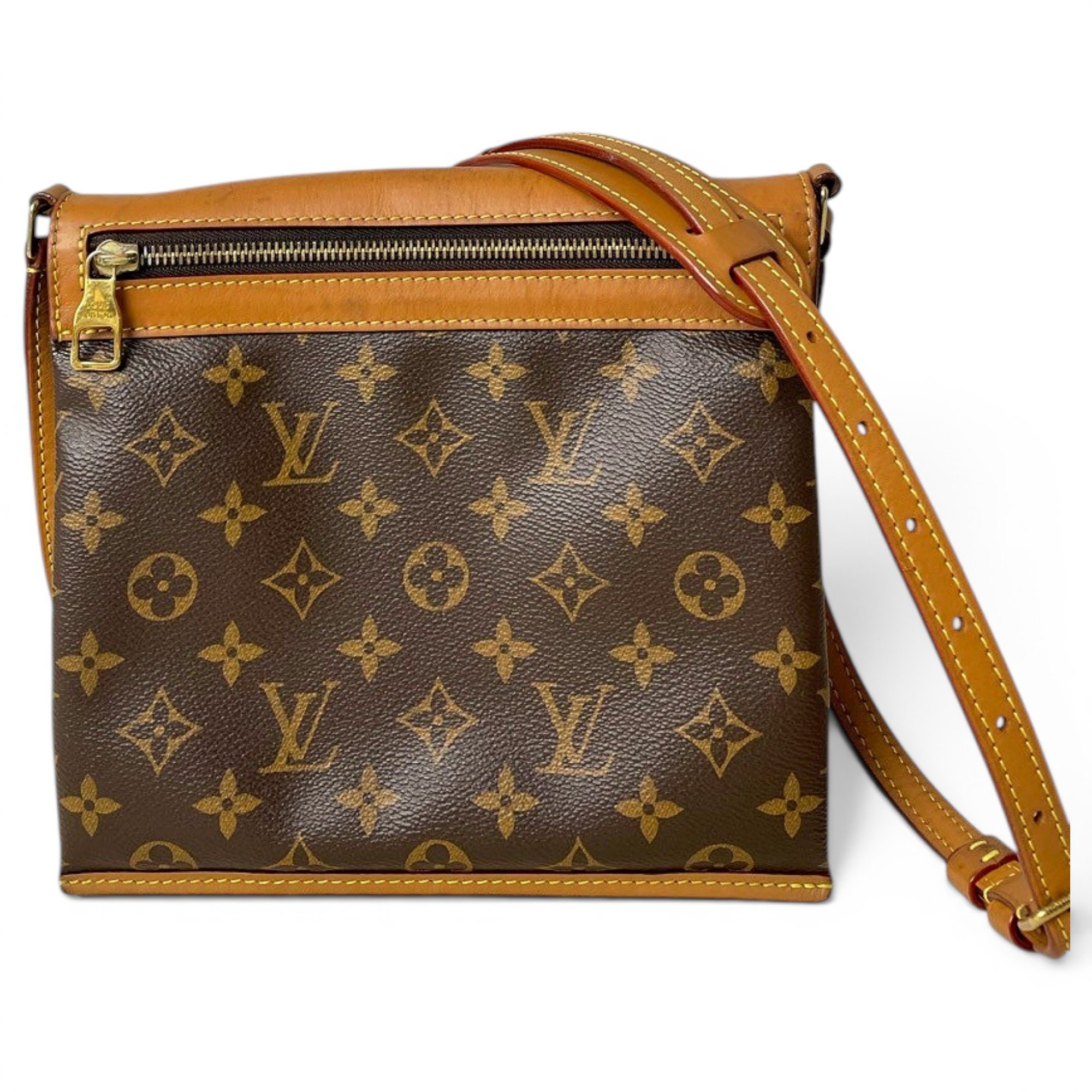 Amazon leather crossbody bag