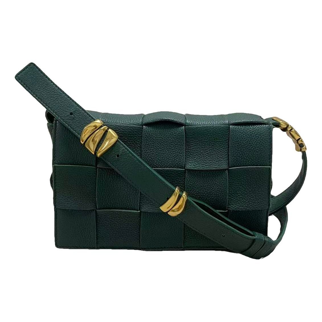 Cassette leather crossbody bag