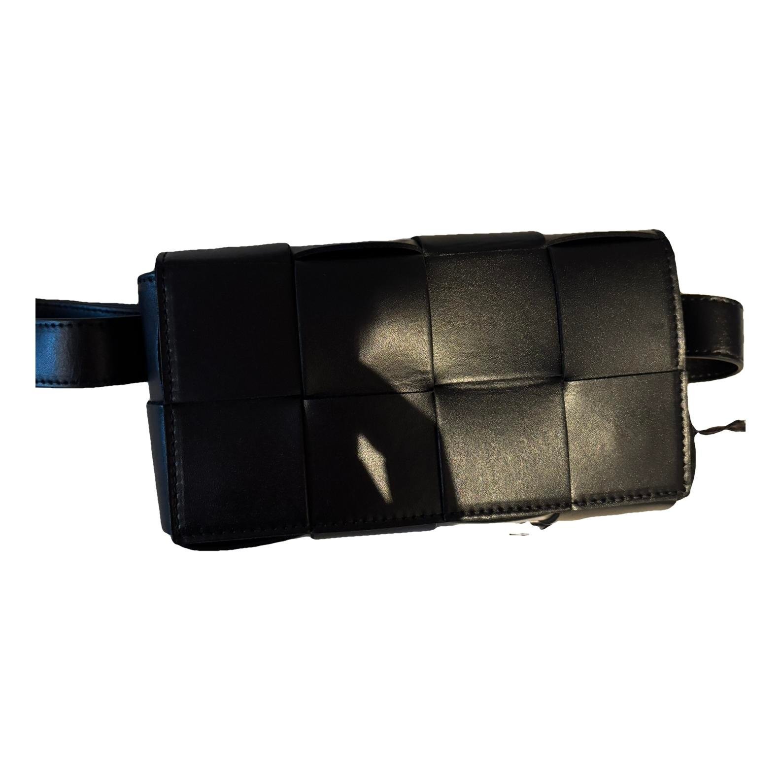 Cassette leather crossbody bag