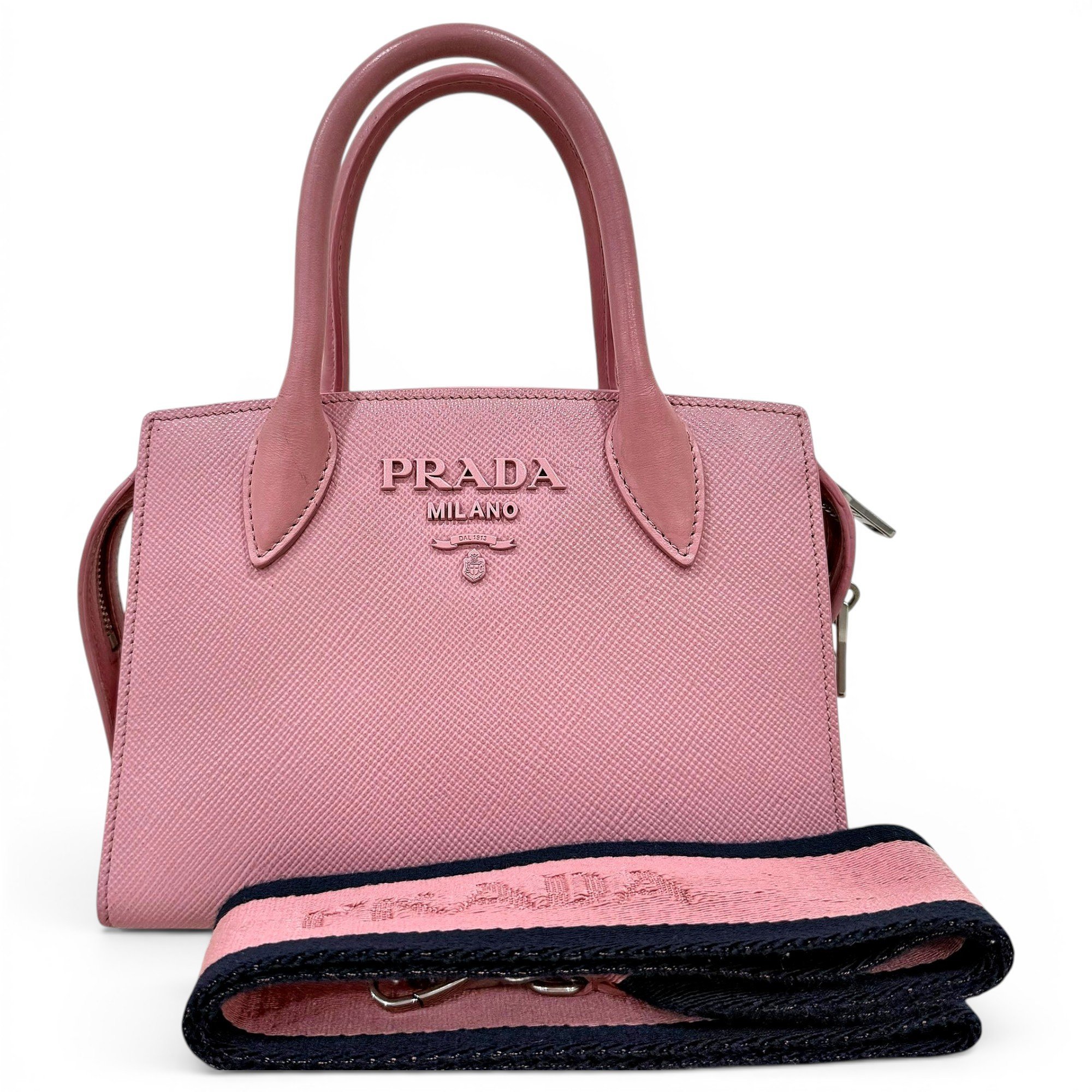 Monochrome leather handbag