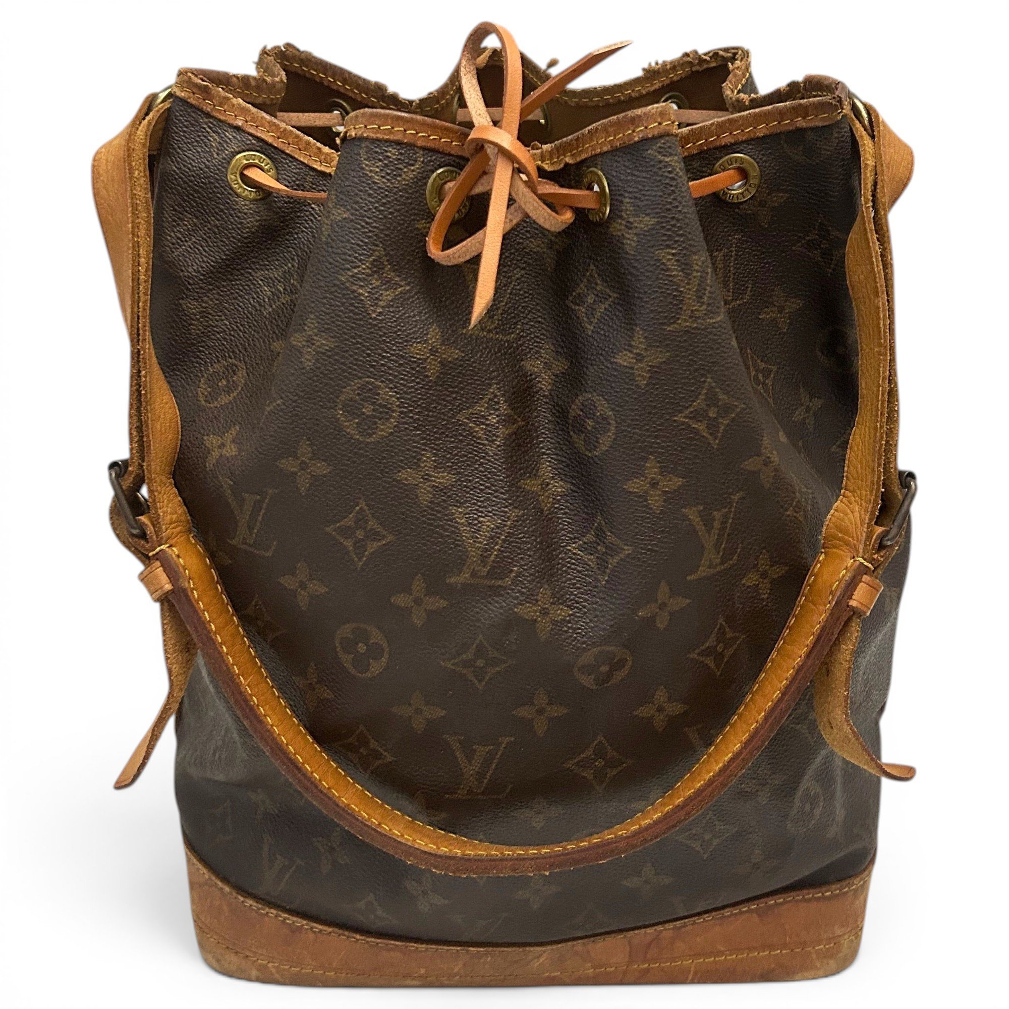 Noé leather satchel