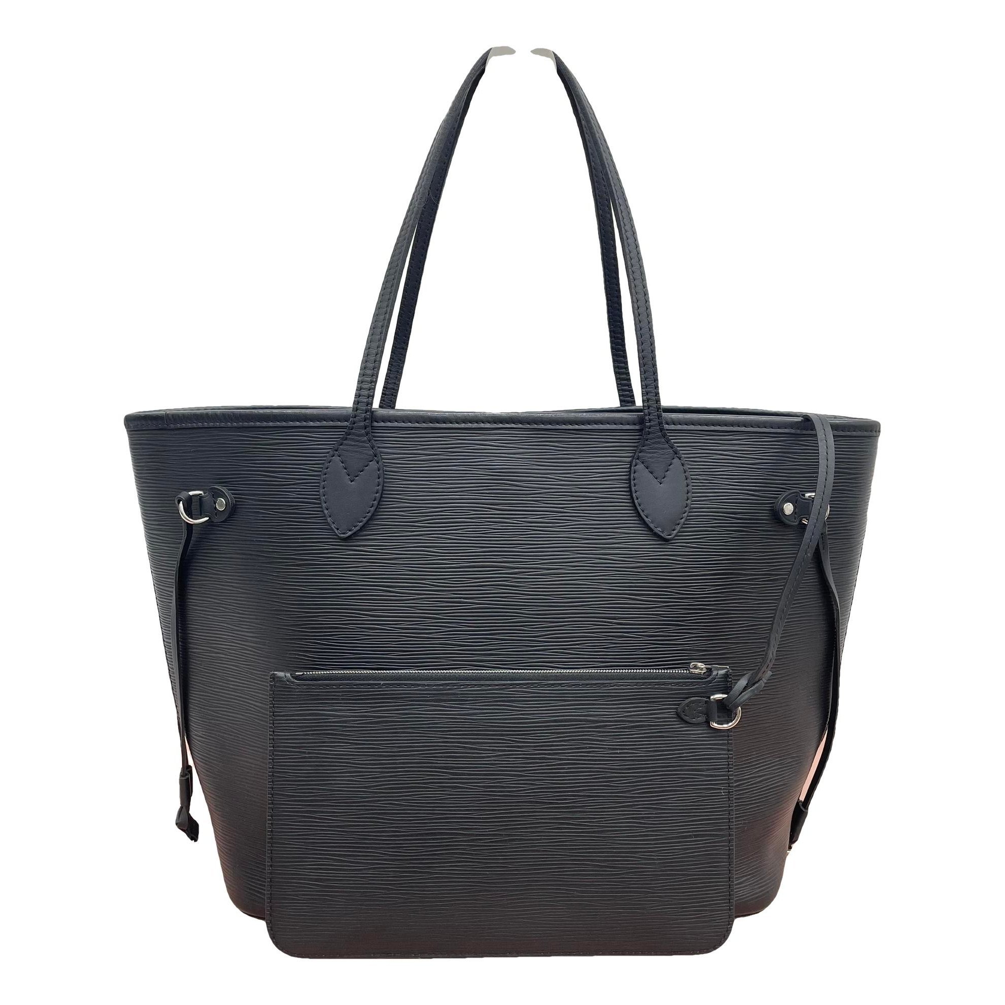 Onthego leather handbag