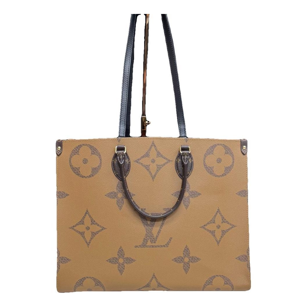 Onthego leather tote