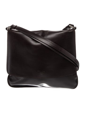Signature Shoulder Bag