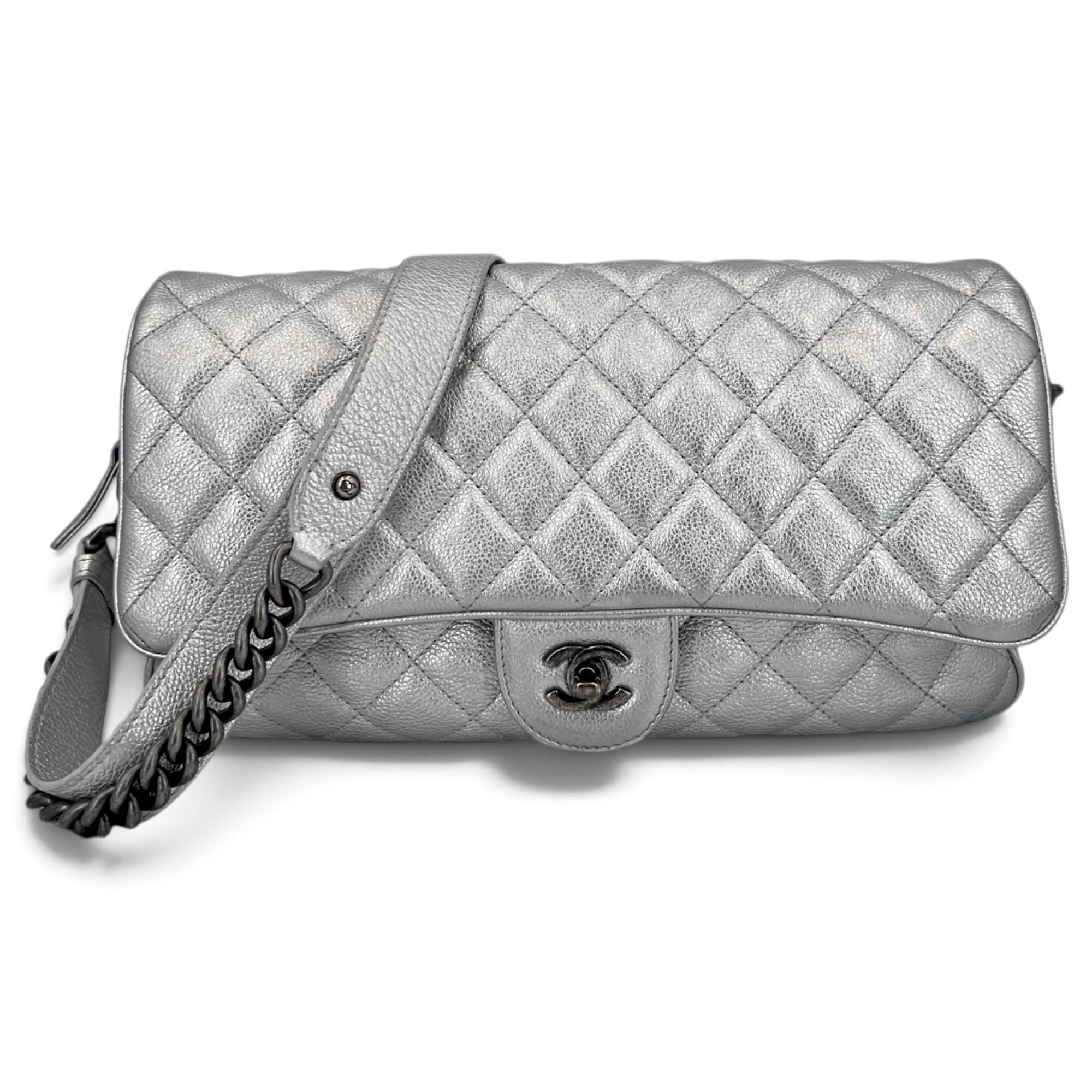 Timeless/Classique leather crossbody bag