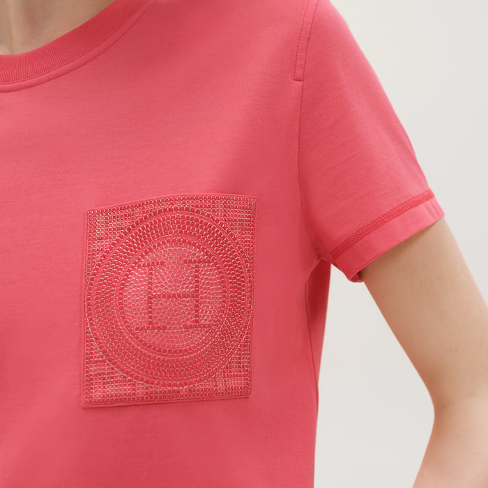 Rose Vermillon Embroidered Pocket T-shirt