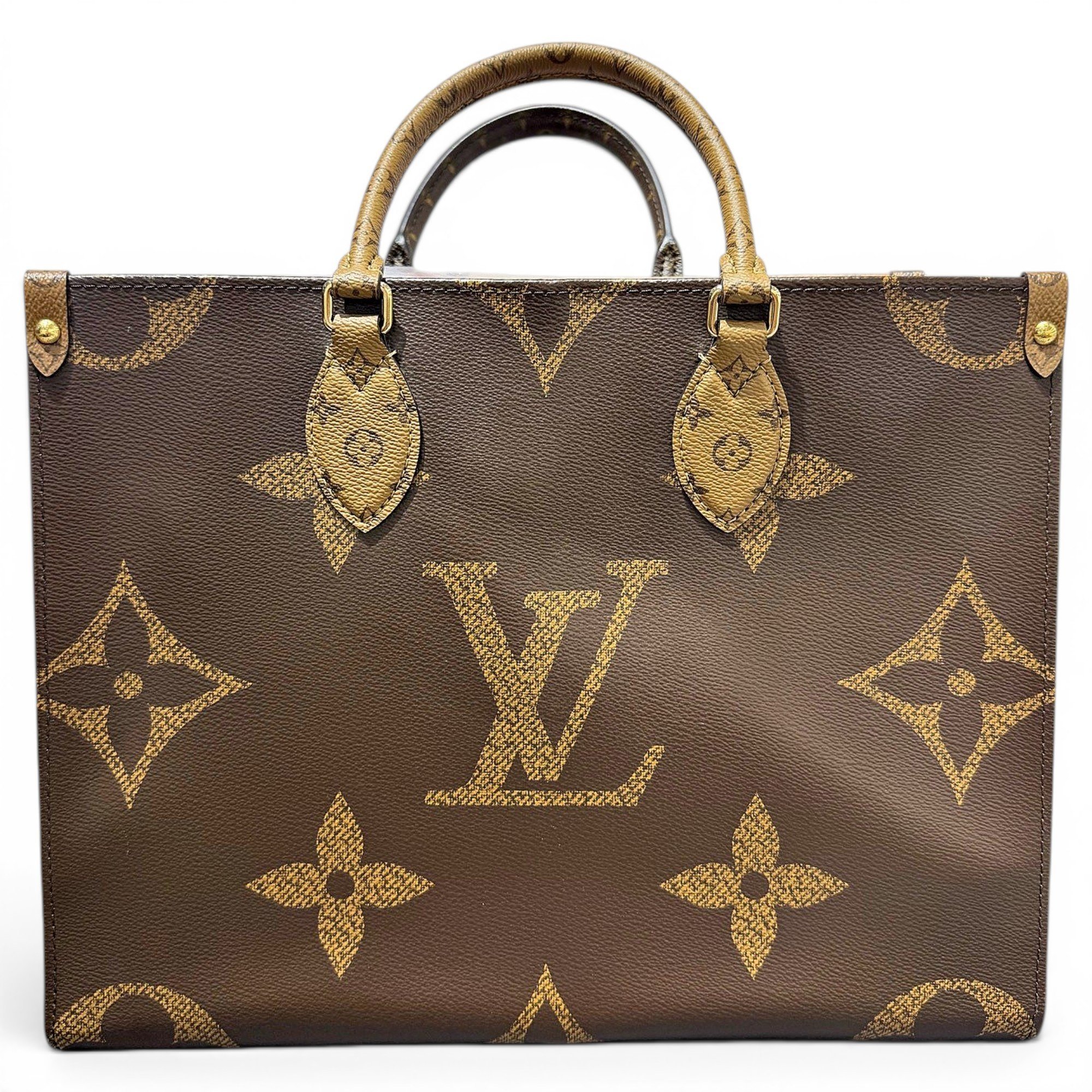 Onthego leather handbag