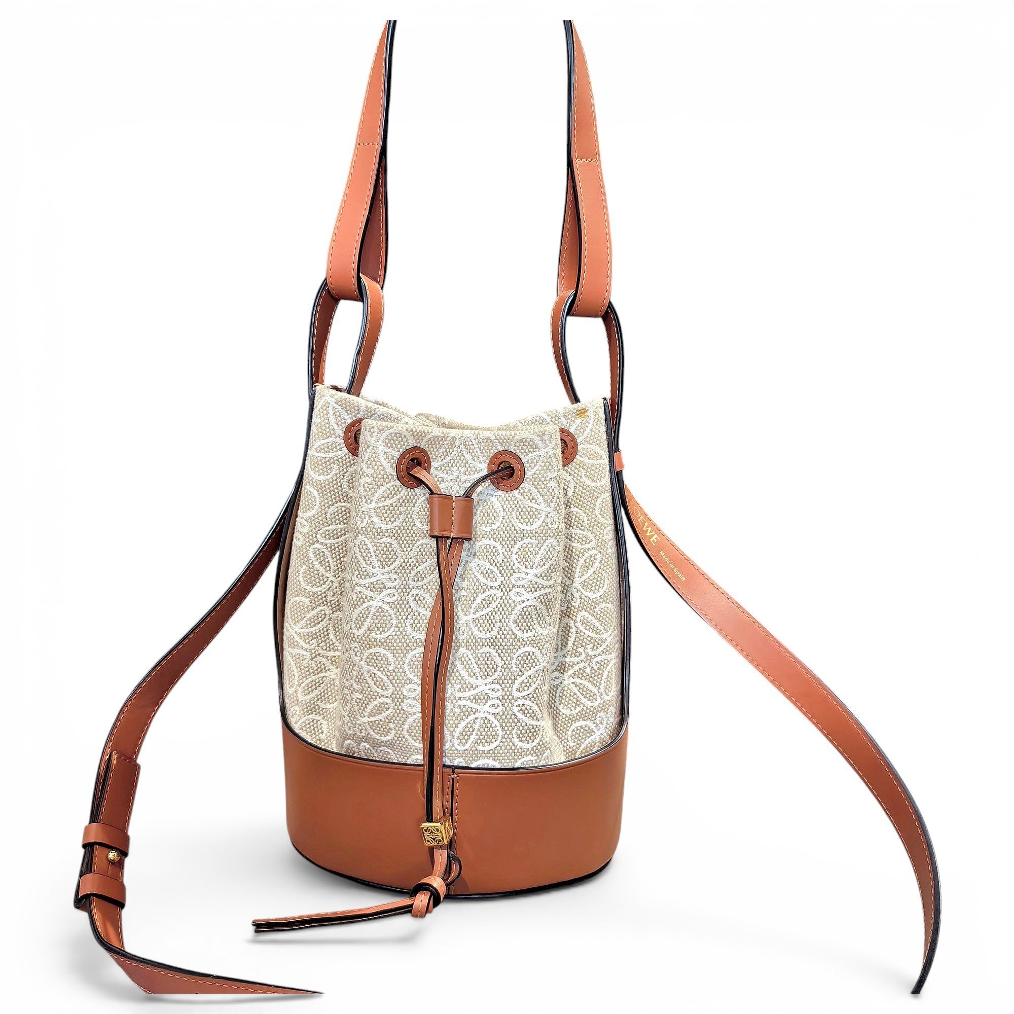 Balloon handbag