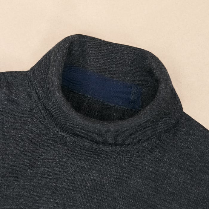 Anthracite "Detail H" Turtleneck Sweater