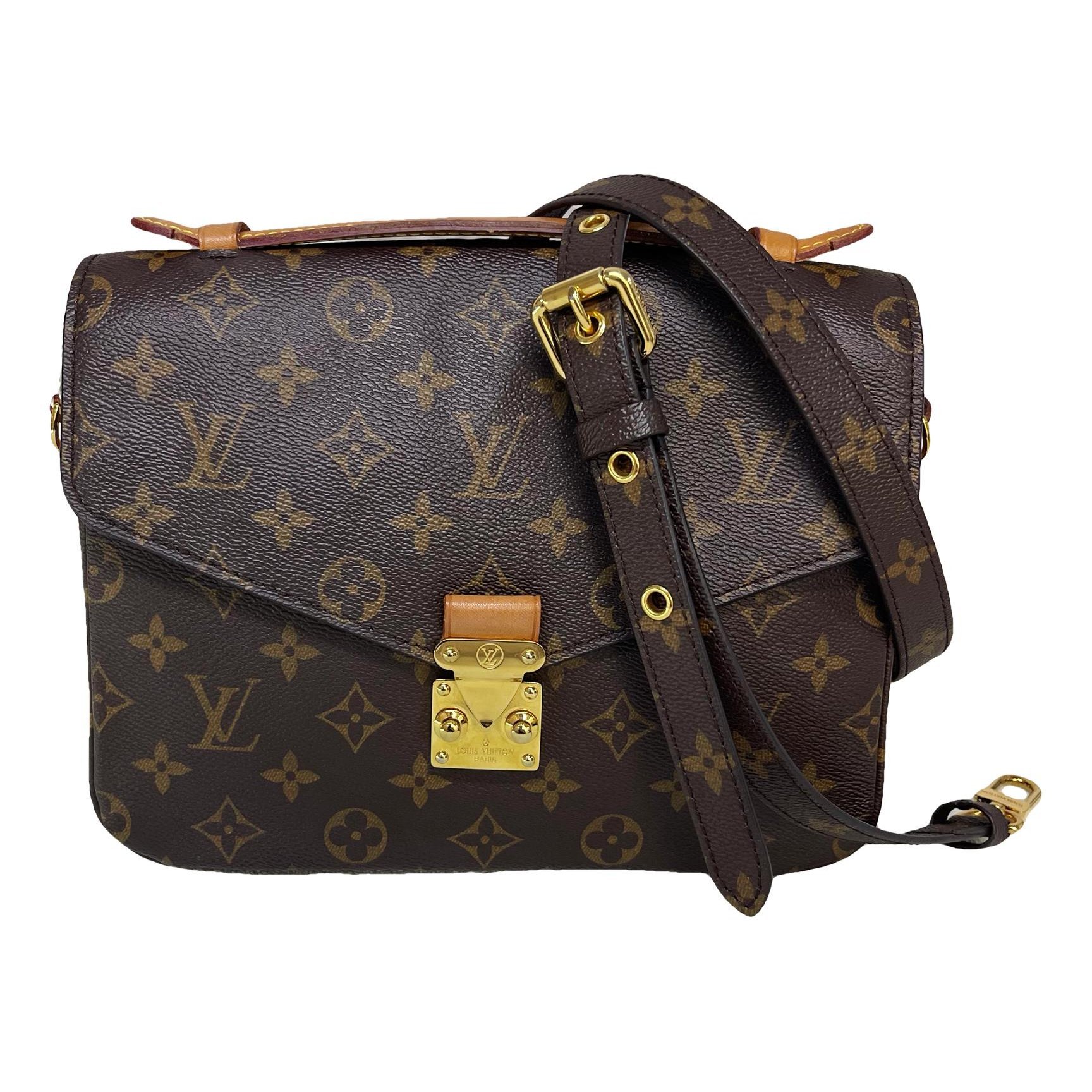 Metis leather handbag