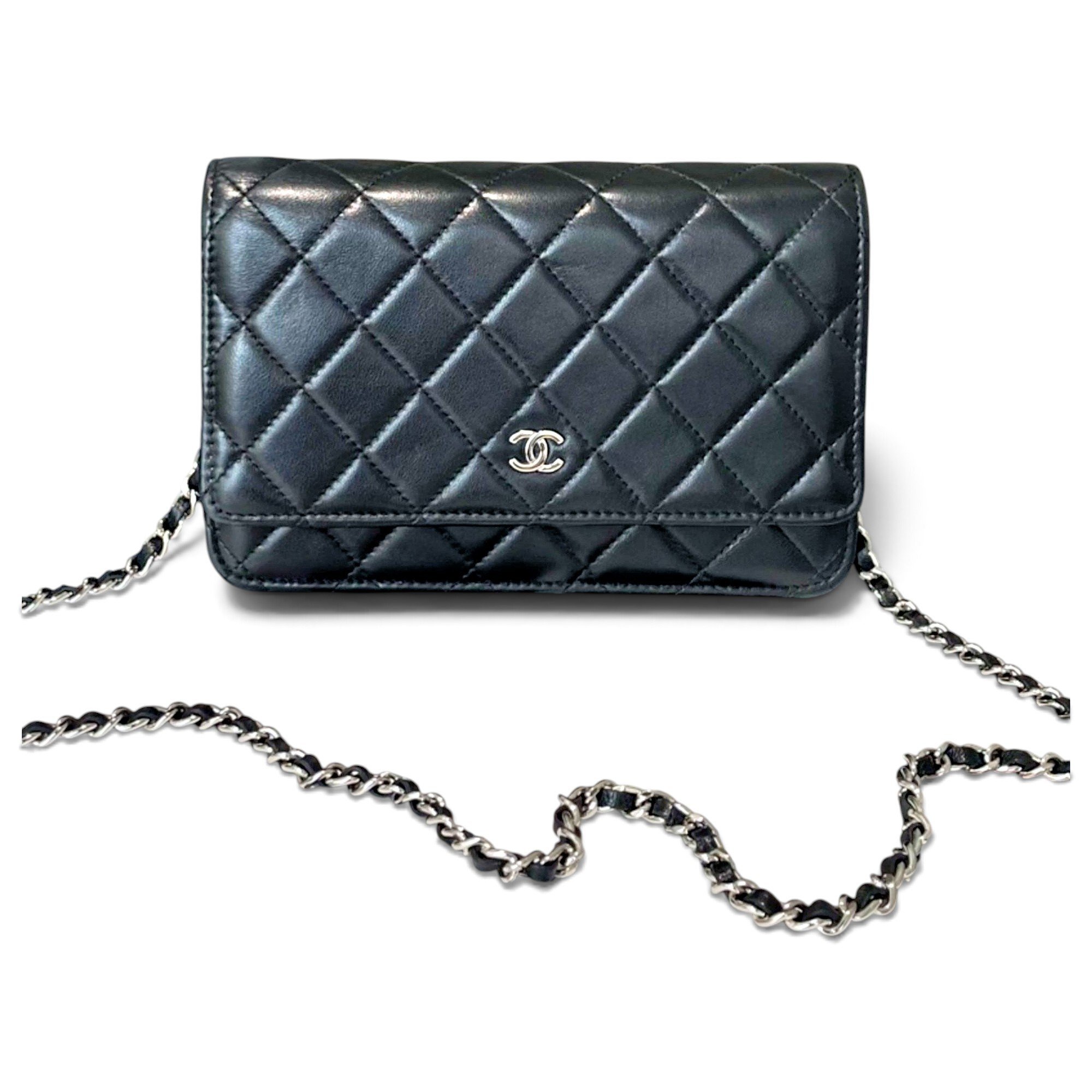 Wallet On Chain Timeless/Classique leather crossbody bag