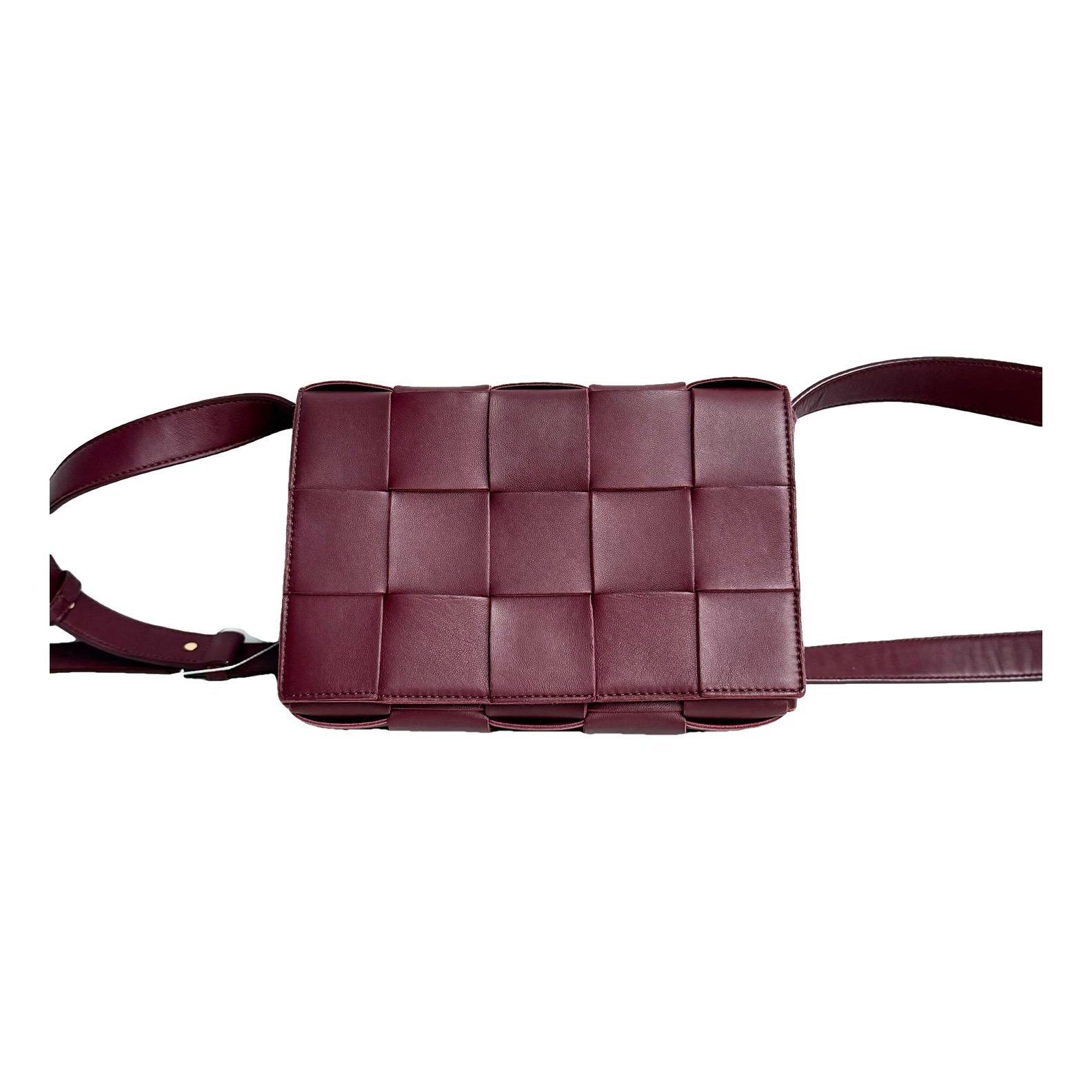 Cassette leather handbag