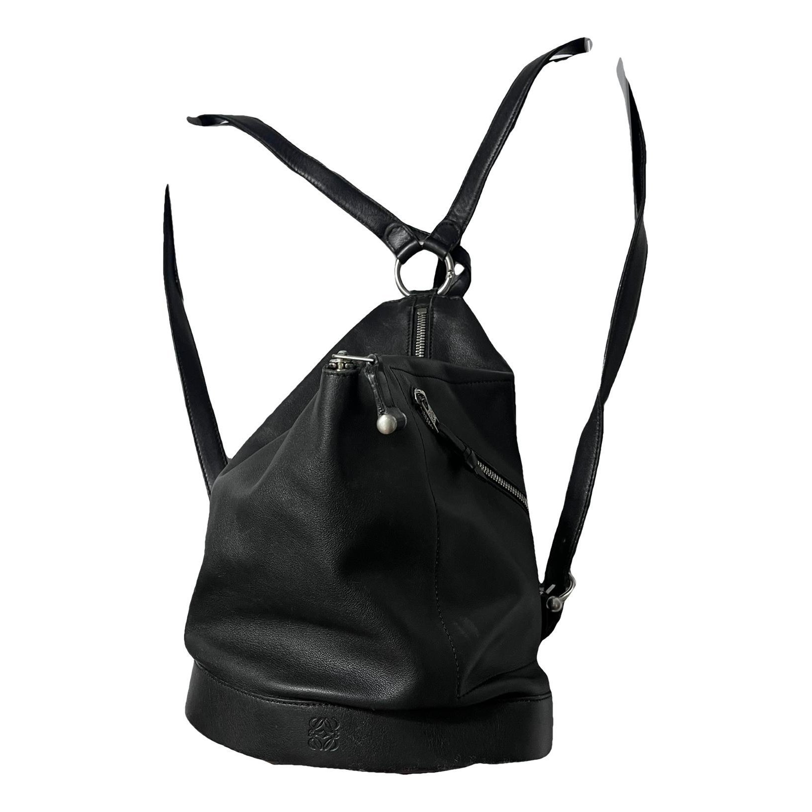 Leather travel bag
