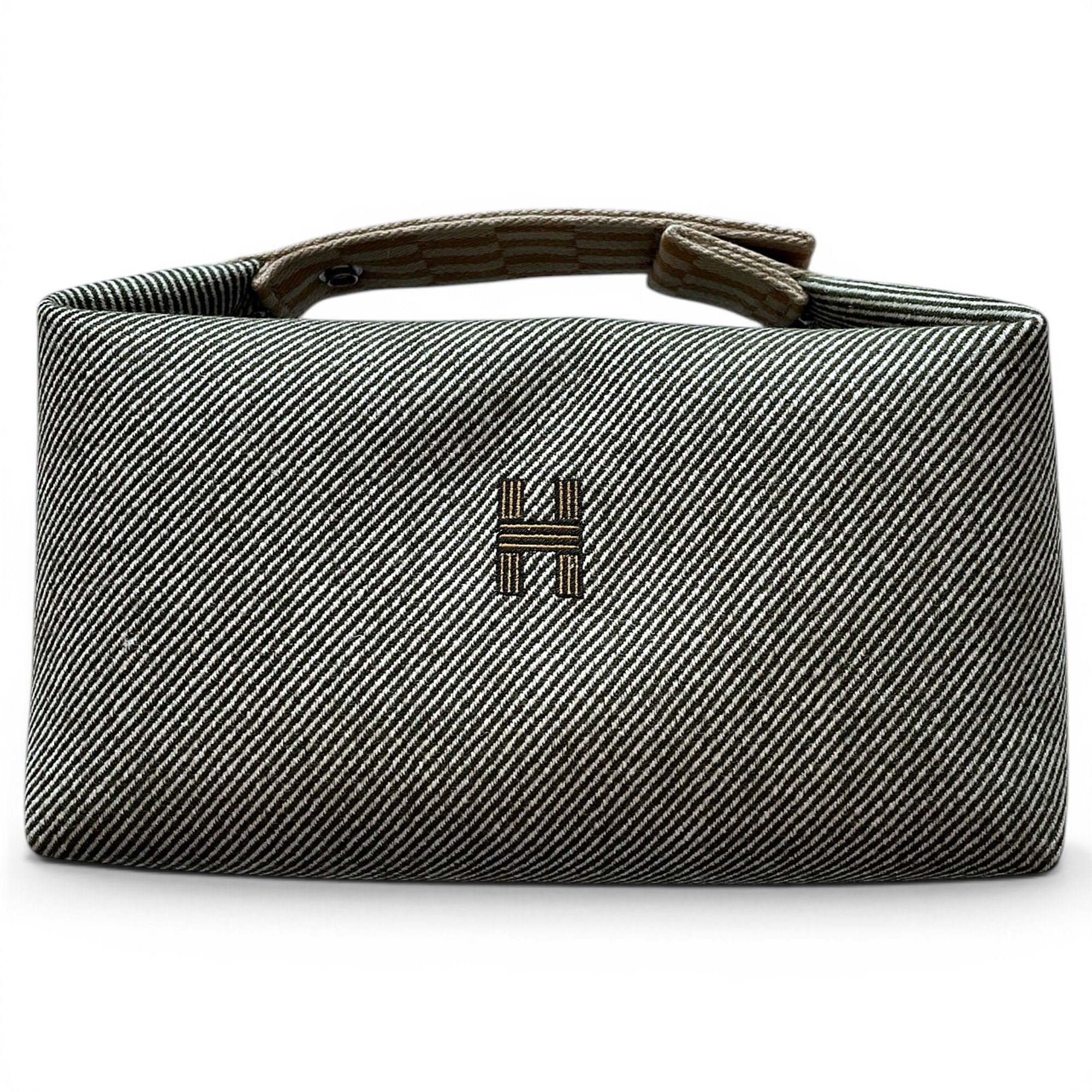 Bride à brac cloth vanity case