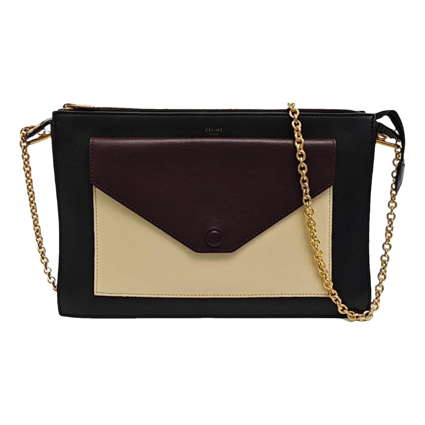 Pocket leather handbag