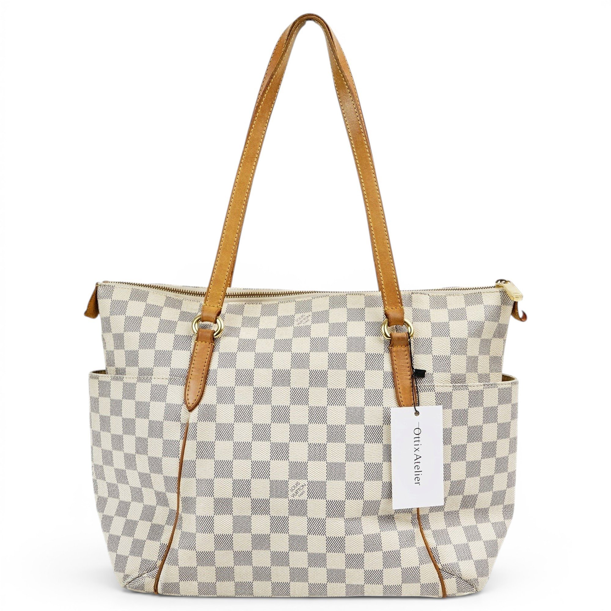 Totally leather handbag