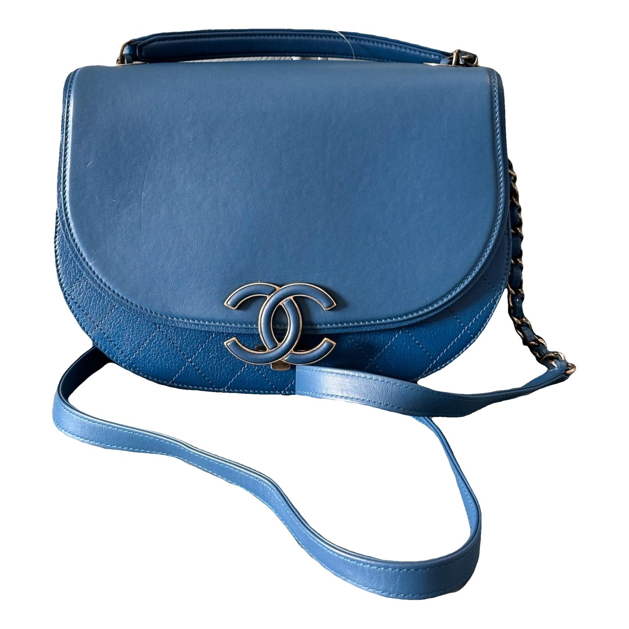 Coco Curve leather crossbody bag