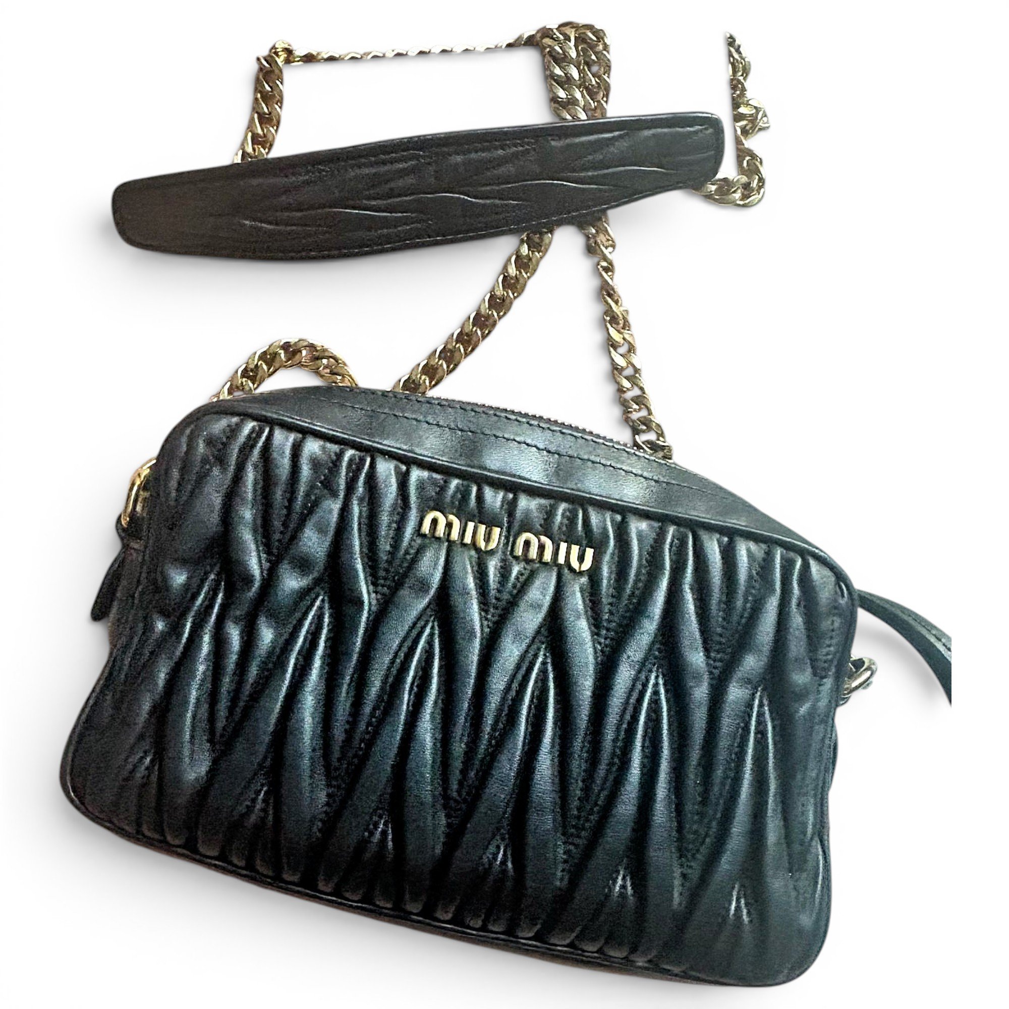 Matelassé leather handbag