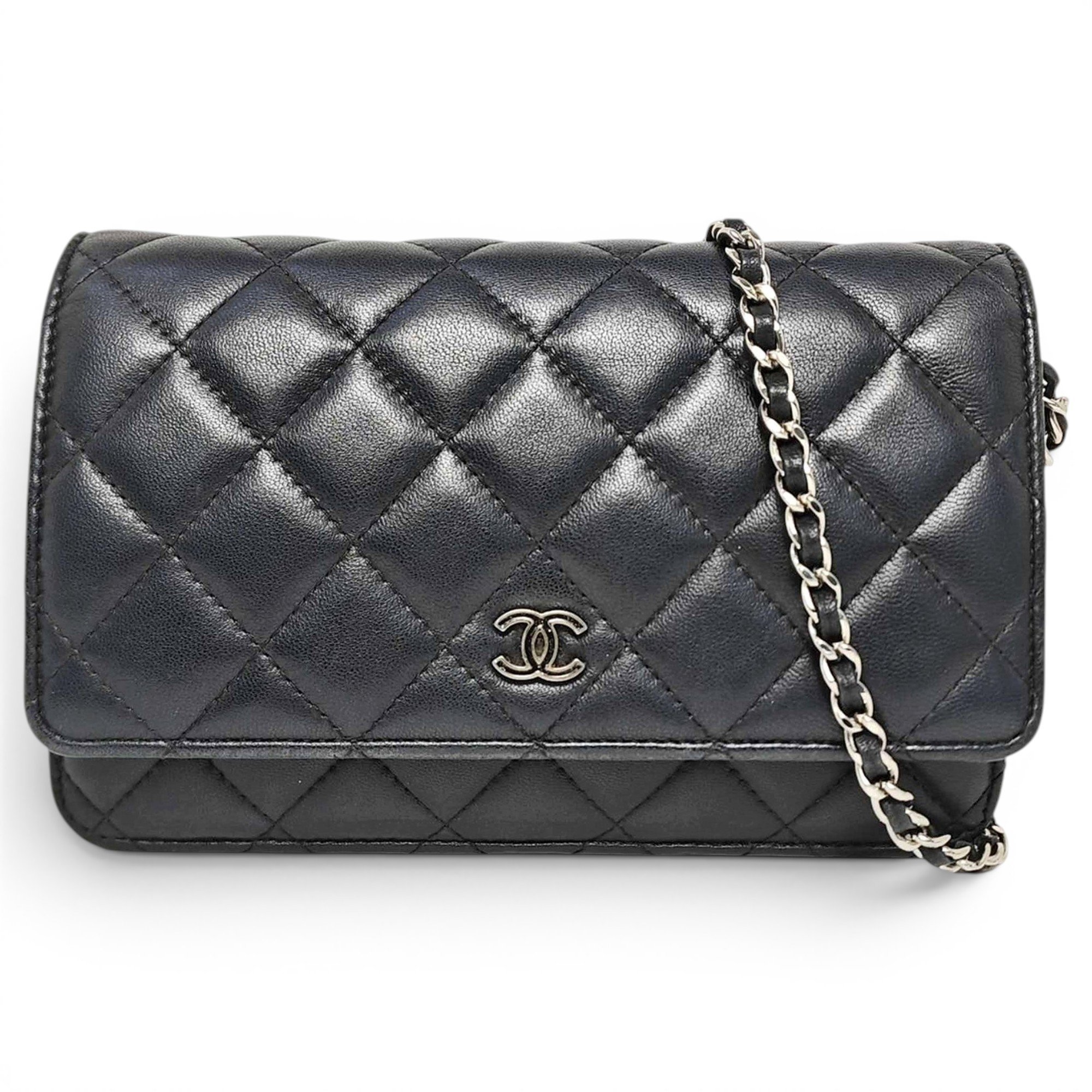 Wallet On Chain Timeless/Classique leather crossbody bag