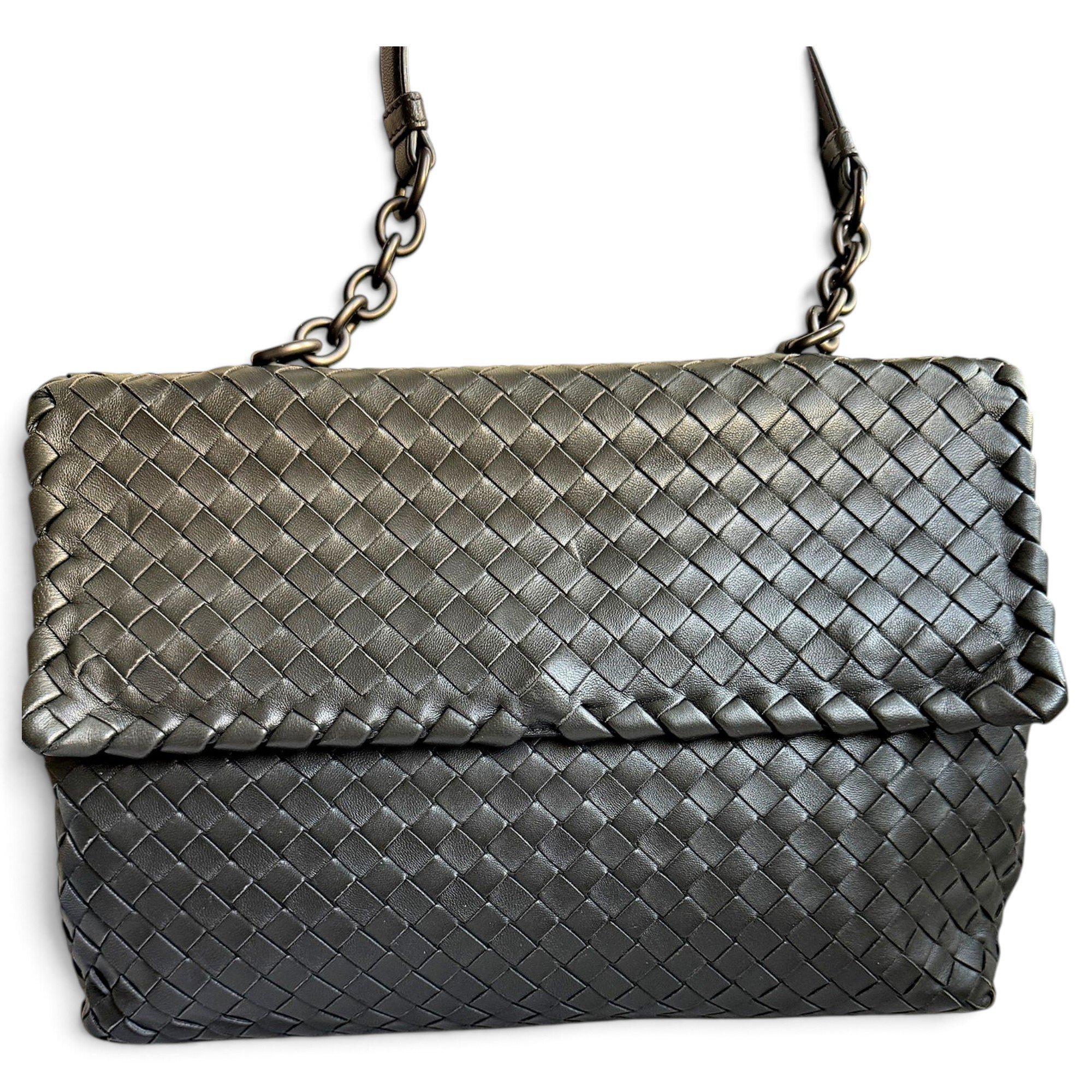Bottega Veneta Chain Cassette leather handbag