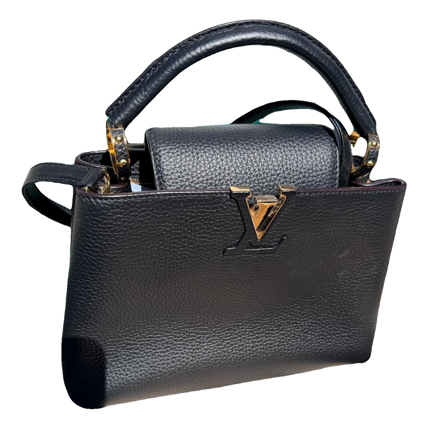 Capucines leather handbag