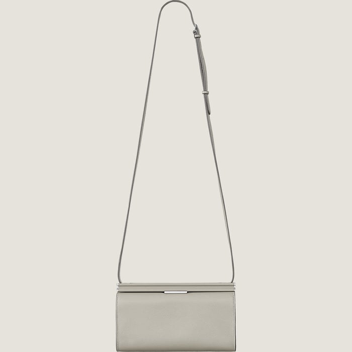 베통 Hermes Clic-h 21 백
