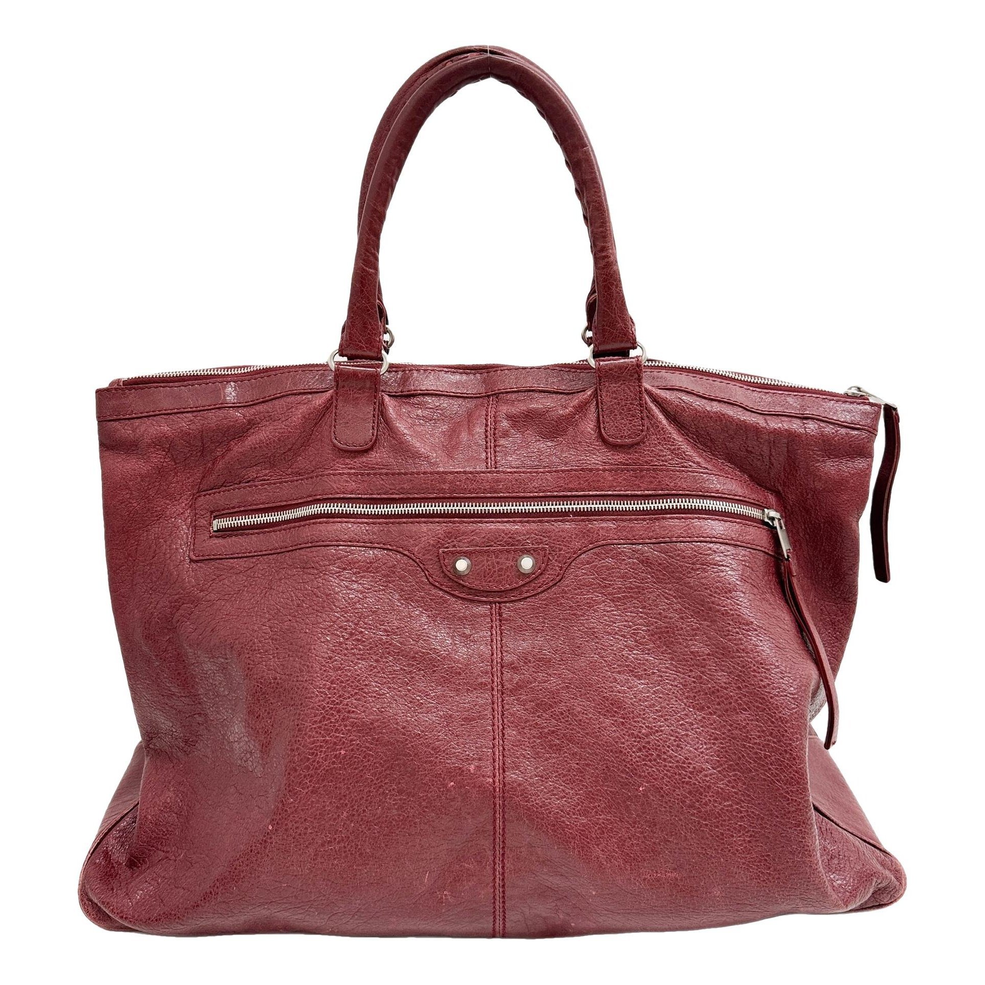 Weekender leather handbag