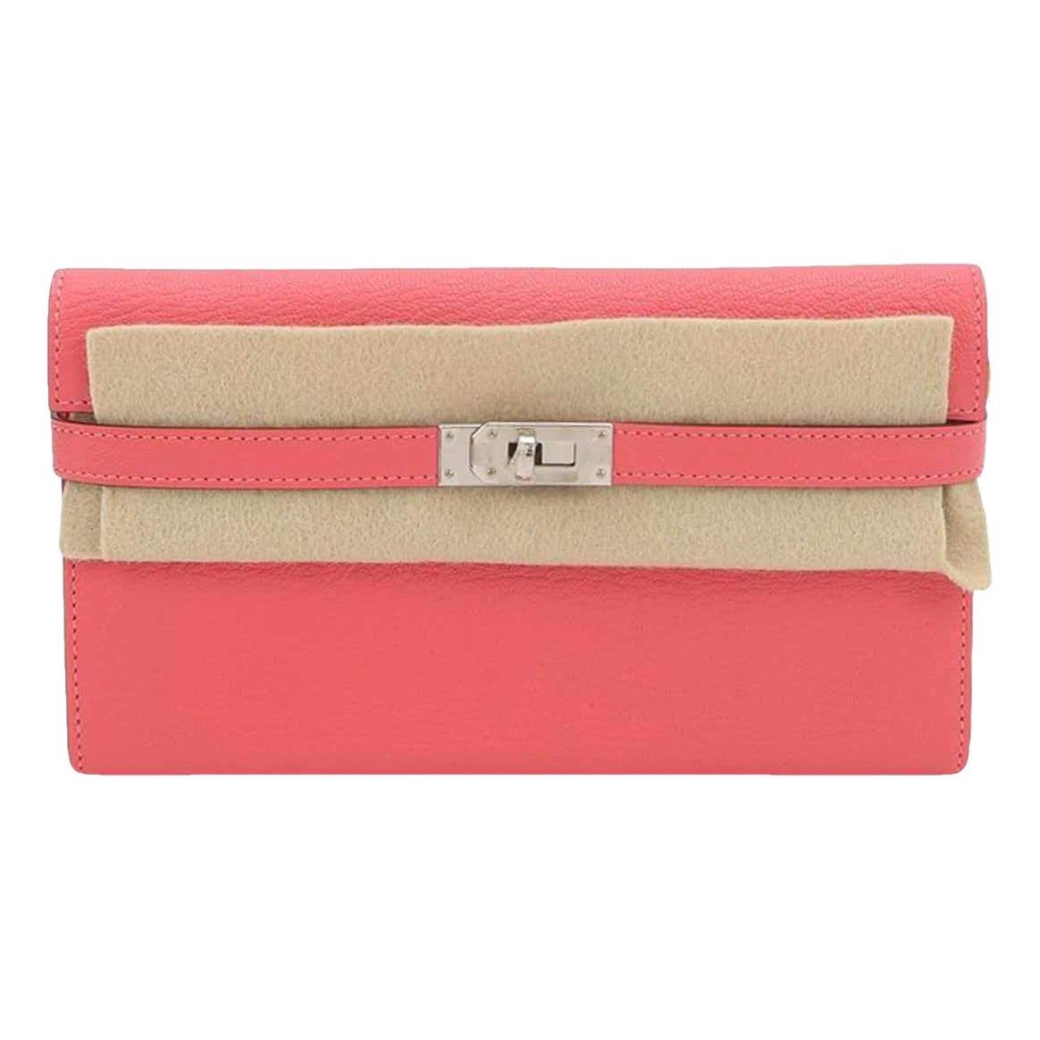 Kelly to go leather clutch bag