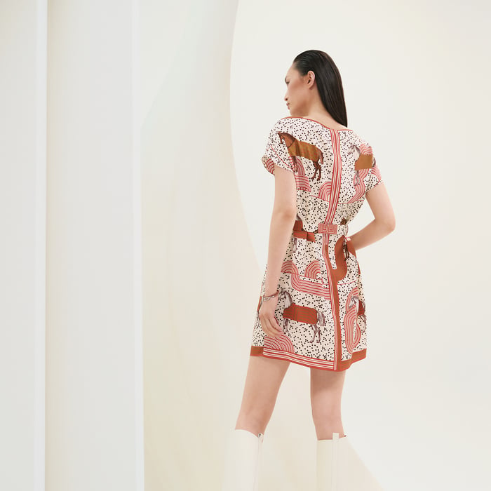 Beige Kaolin "Garde-robe Pop" Classic Tunic
