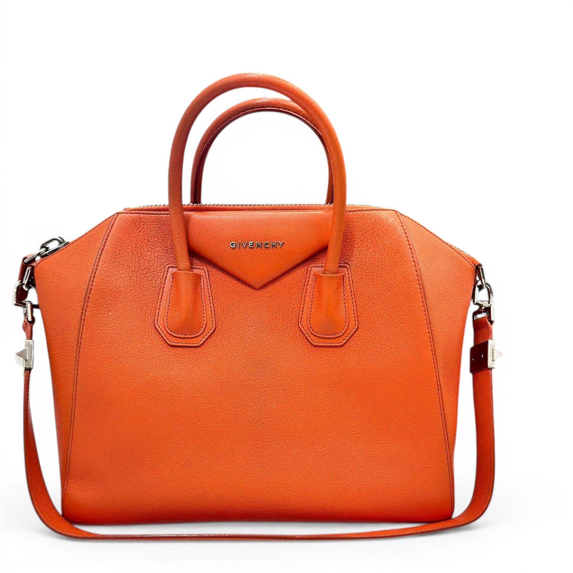 Antigona leather handbag