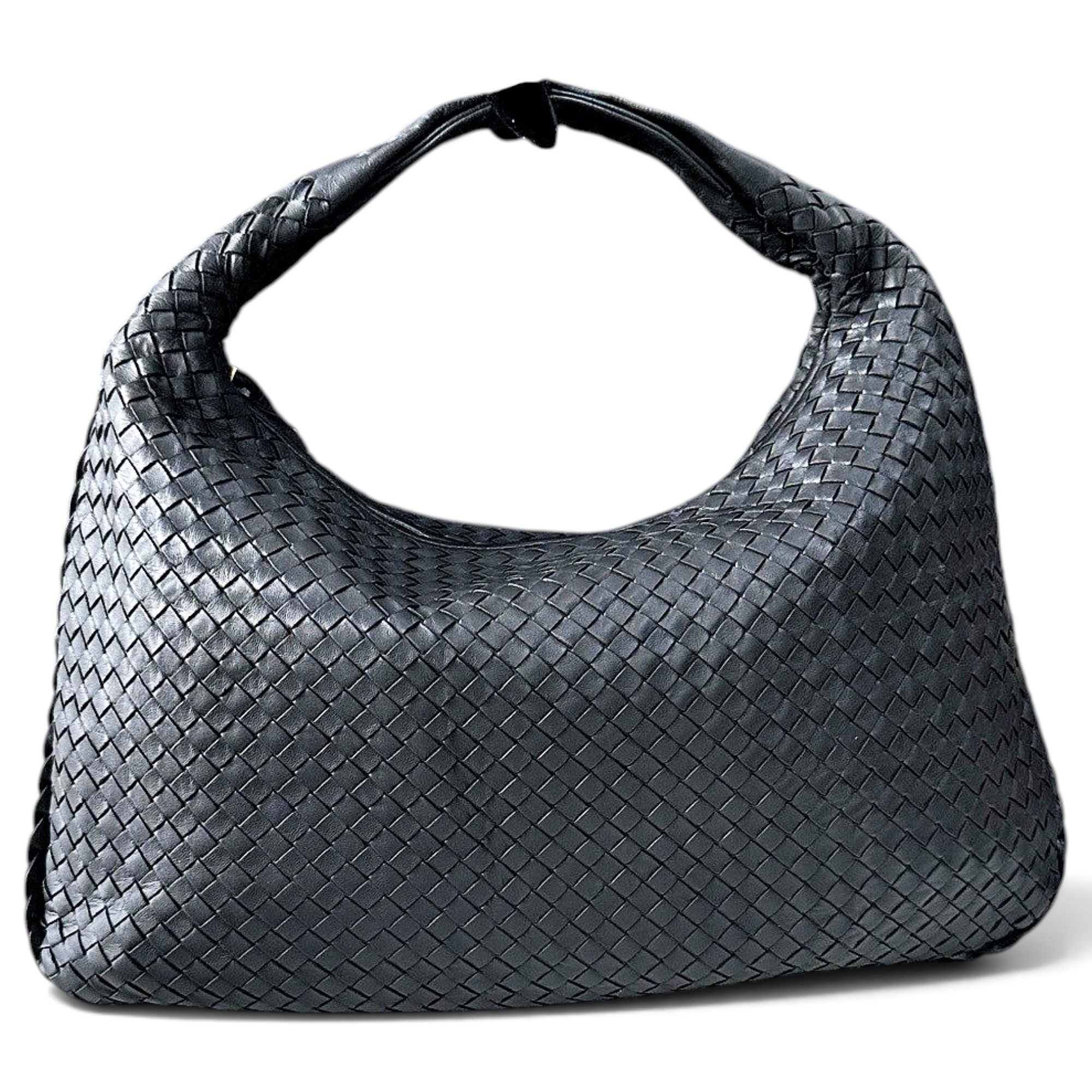 Veneta leather handbag
