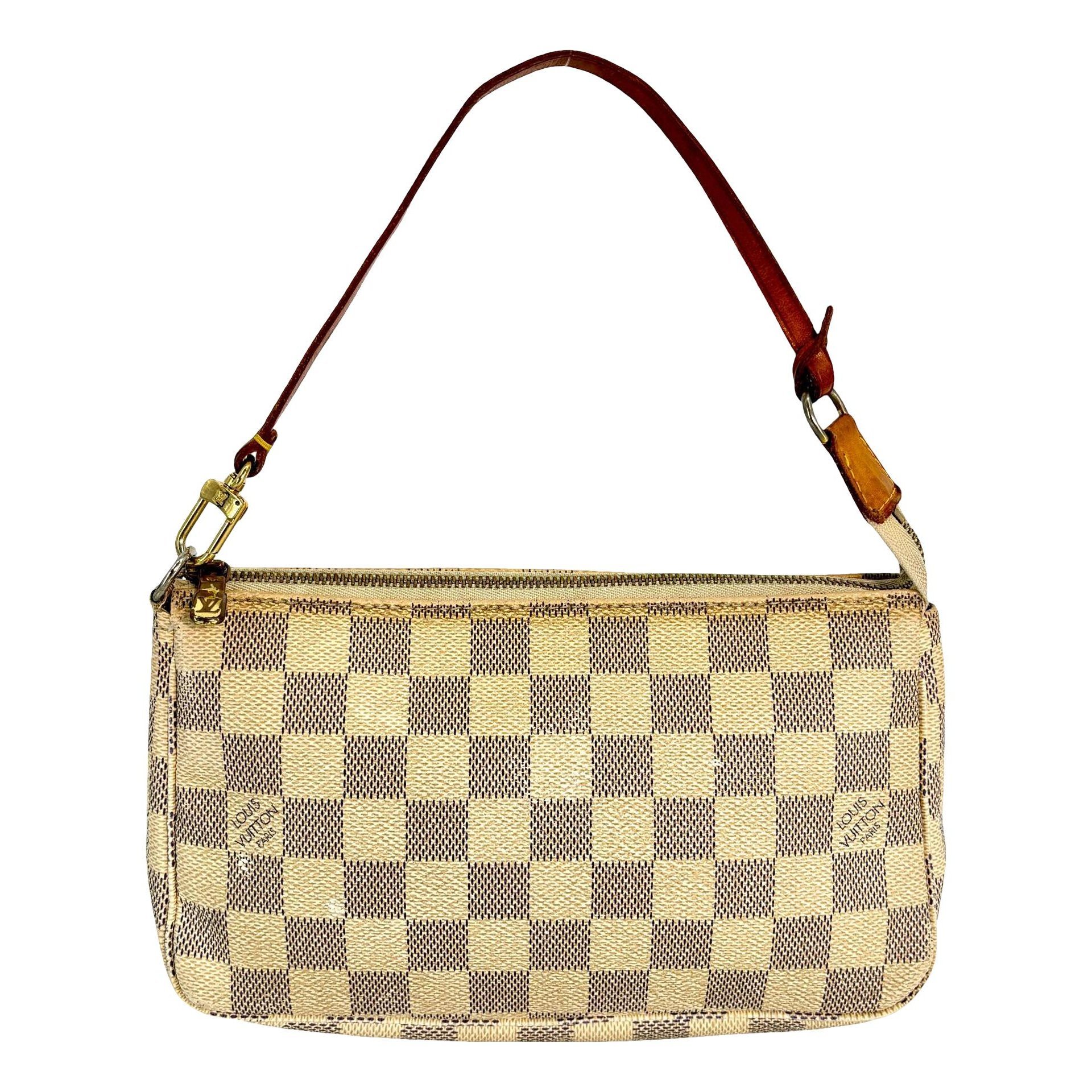 Pochette Accessoire leather handbag