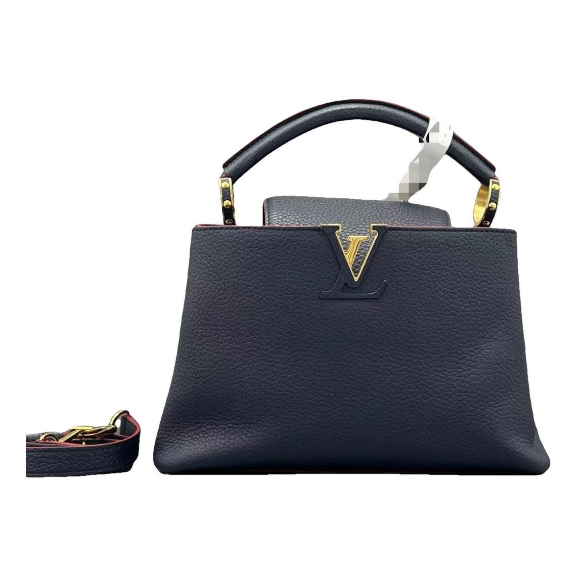 Capucines leather handbag