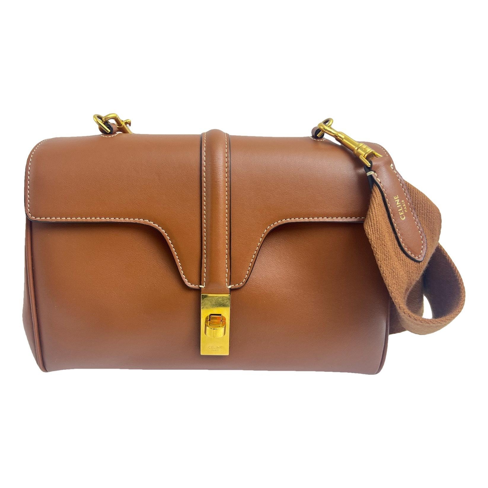 Sac 16 leather handbag