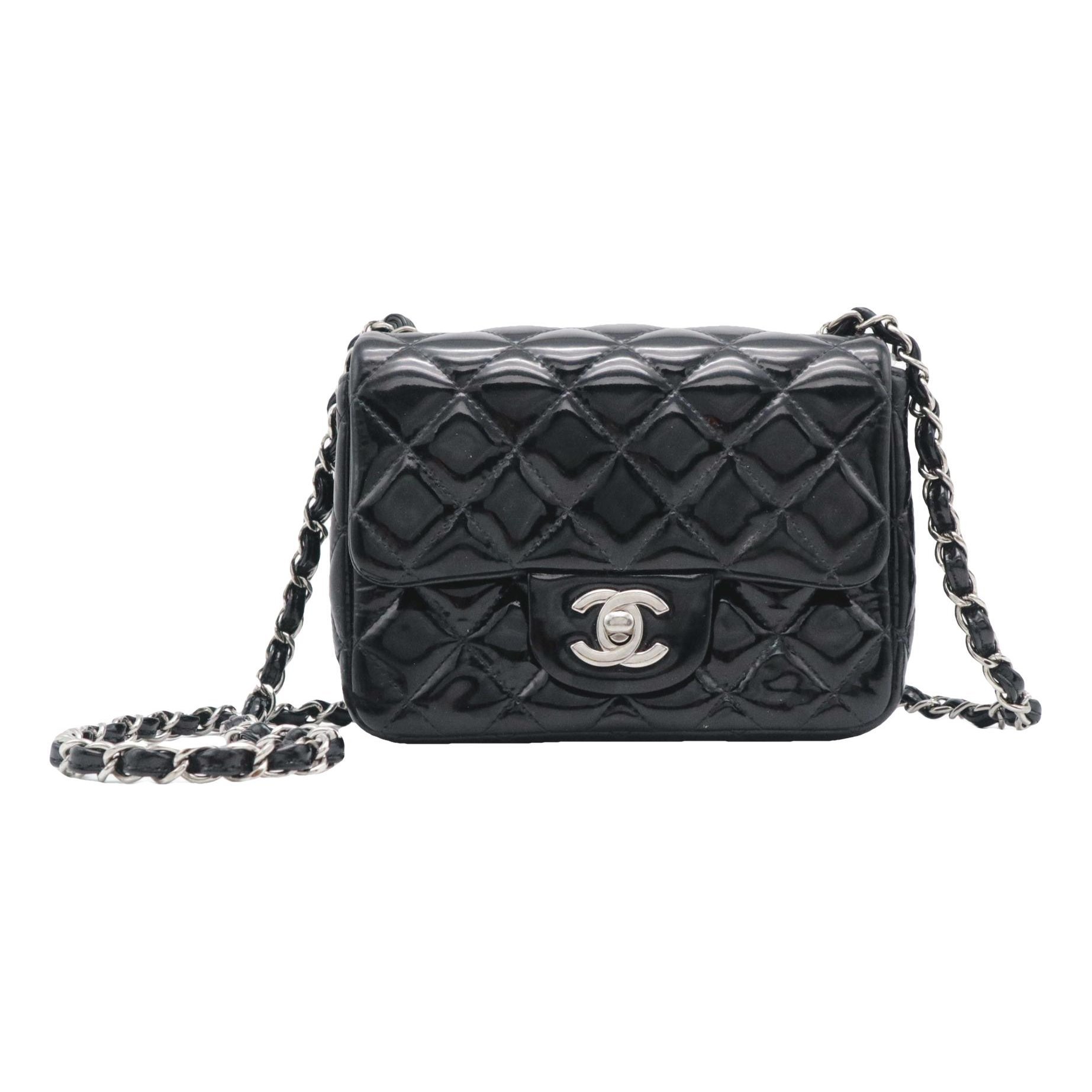Timeless/Classique patent leather handbag