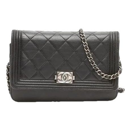 Wallet On Chain leather crossbody bag