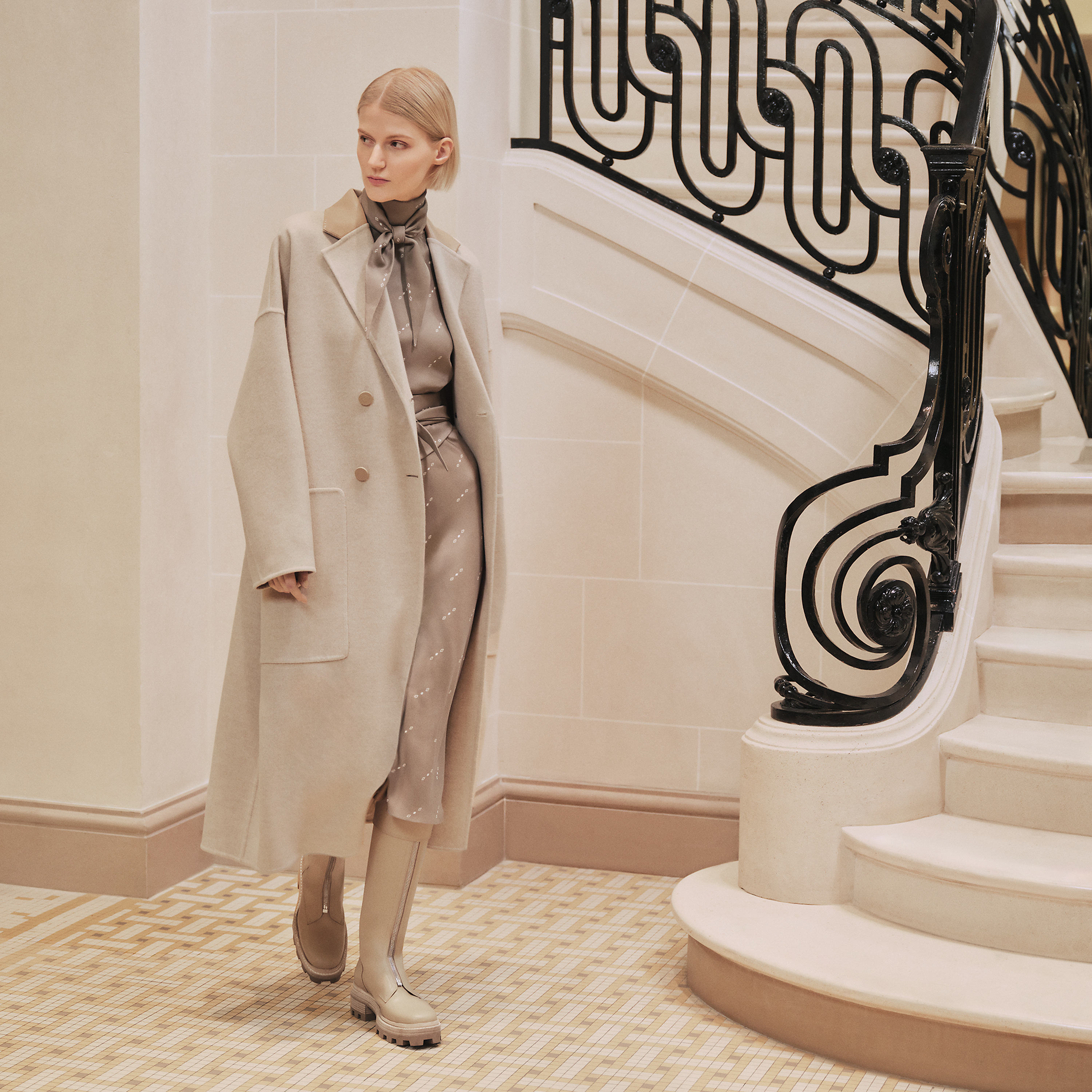 Mixed leather wide overcoat