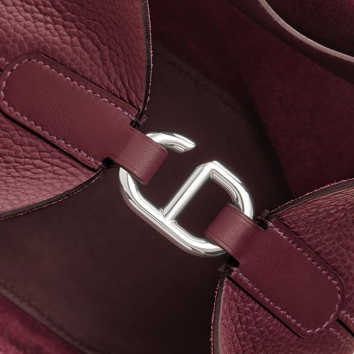 Rouge H Hermès In-the-loop 18 Bag