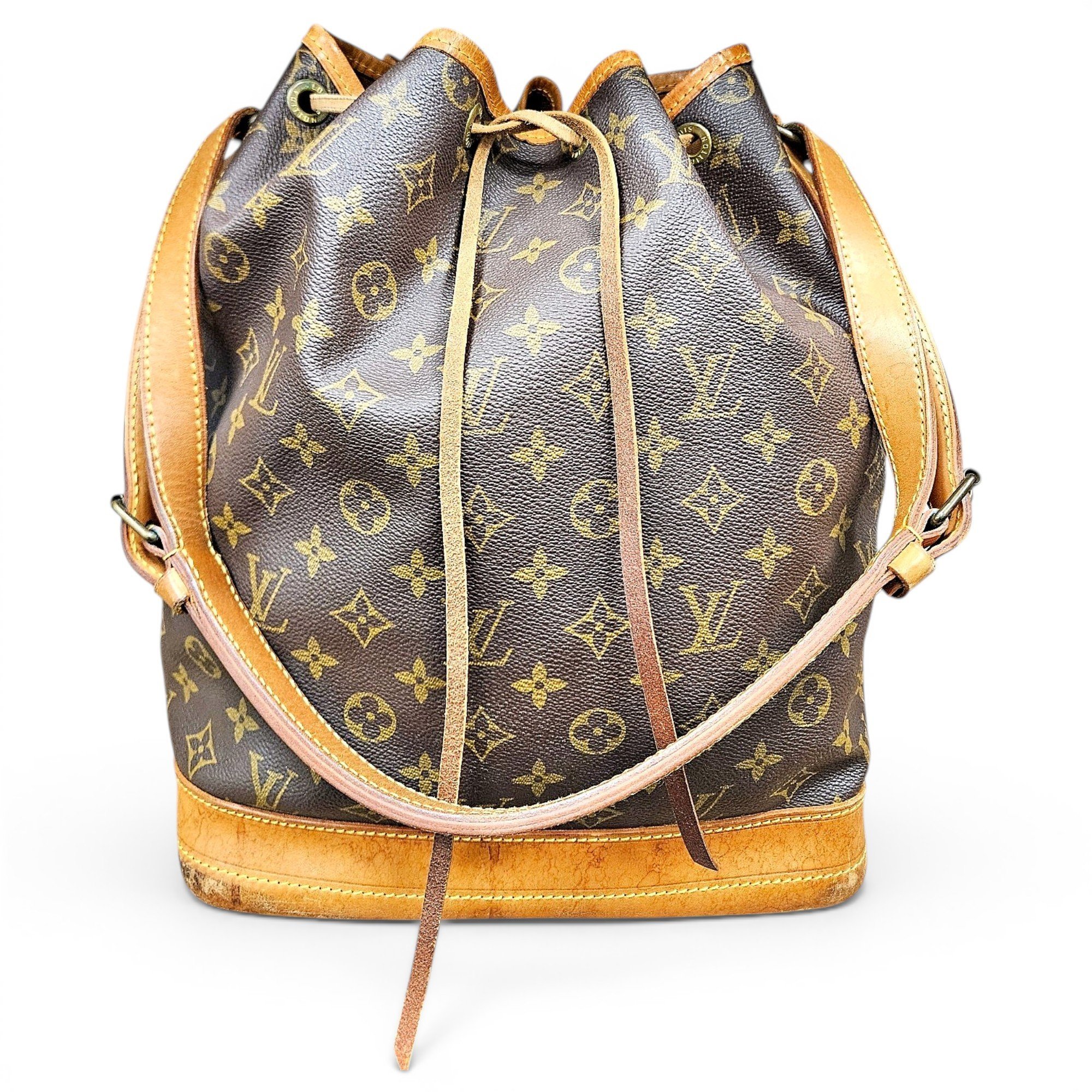 Noé leather handbag