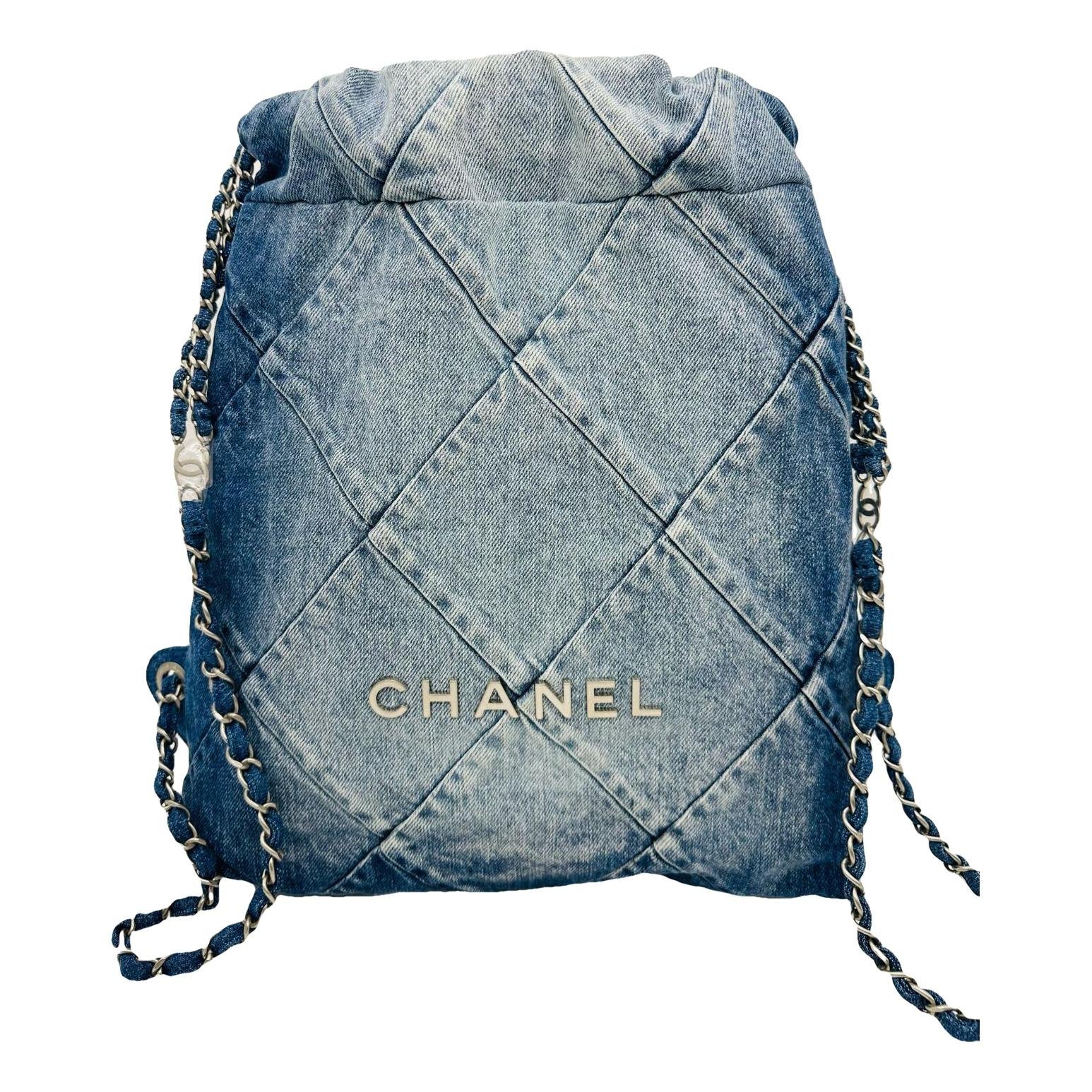 Chanel 22 cloth handbag