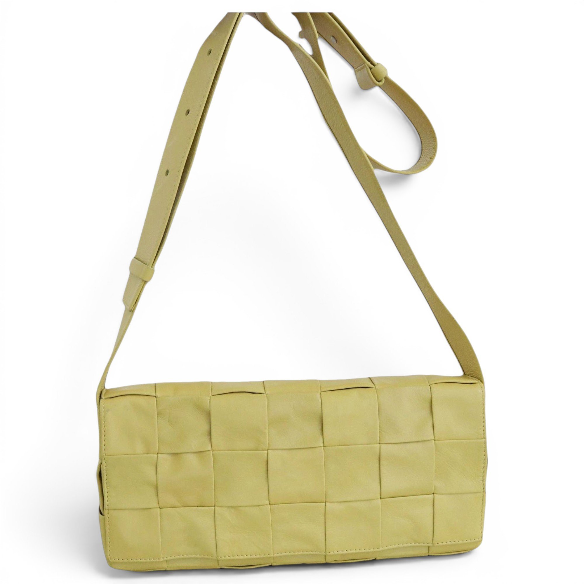 Cassette leather handbag