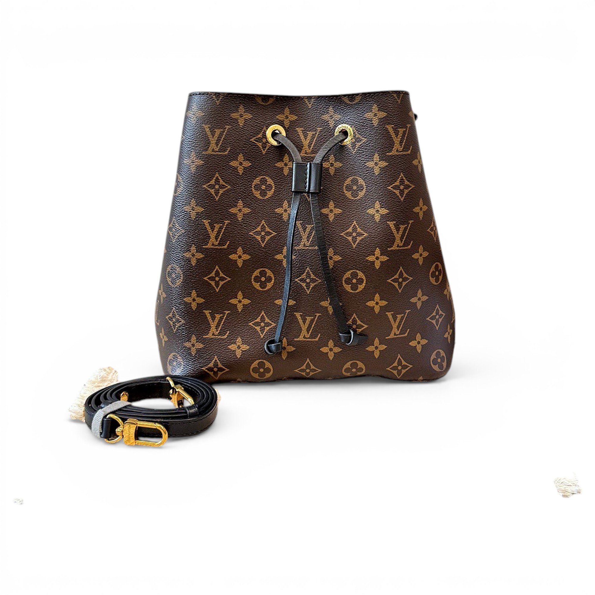 NéoNoé leather handbag