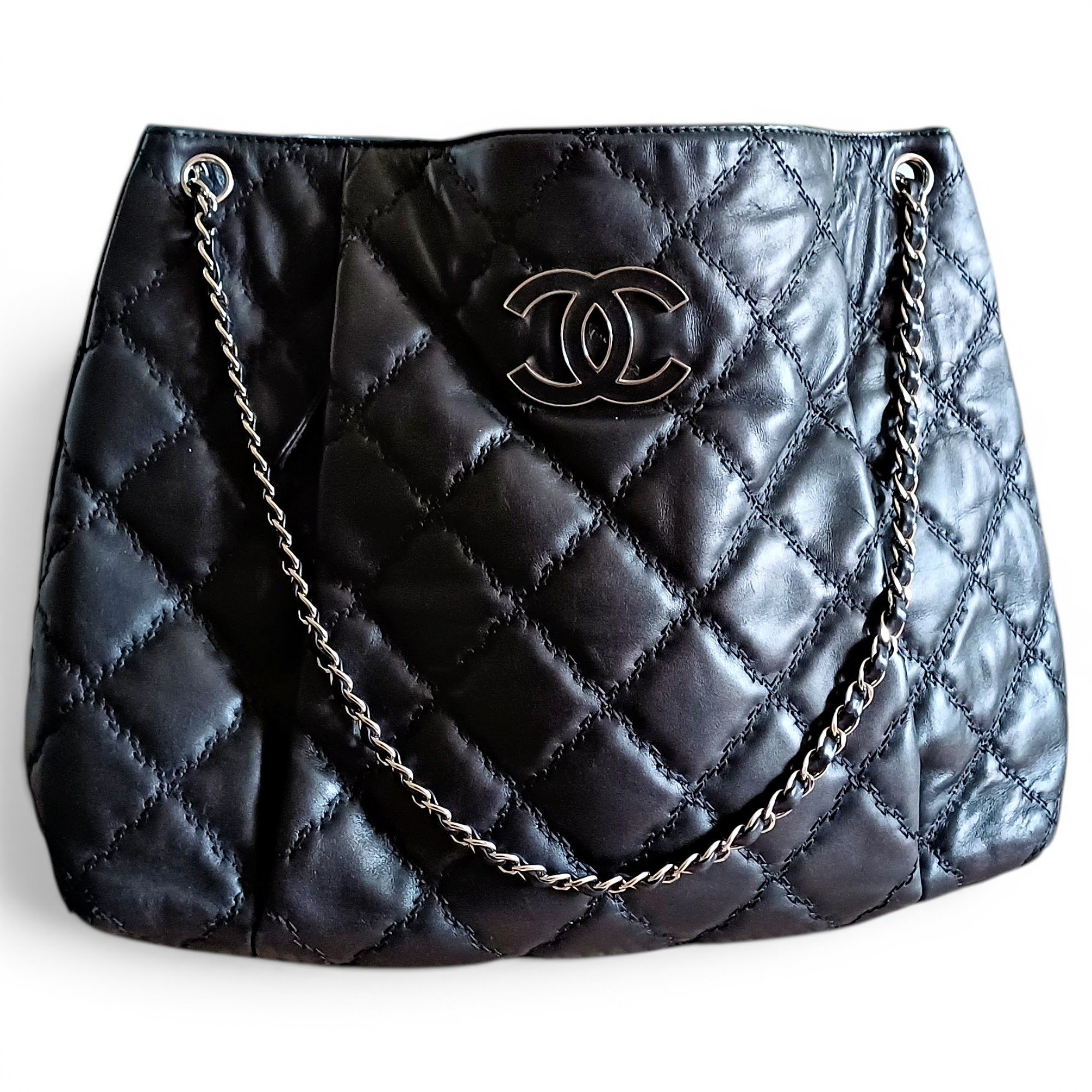 Chanel Leather handbag