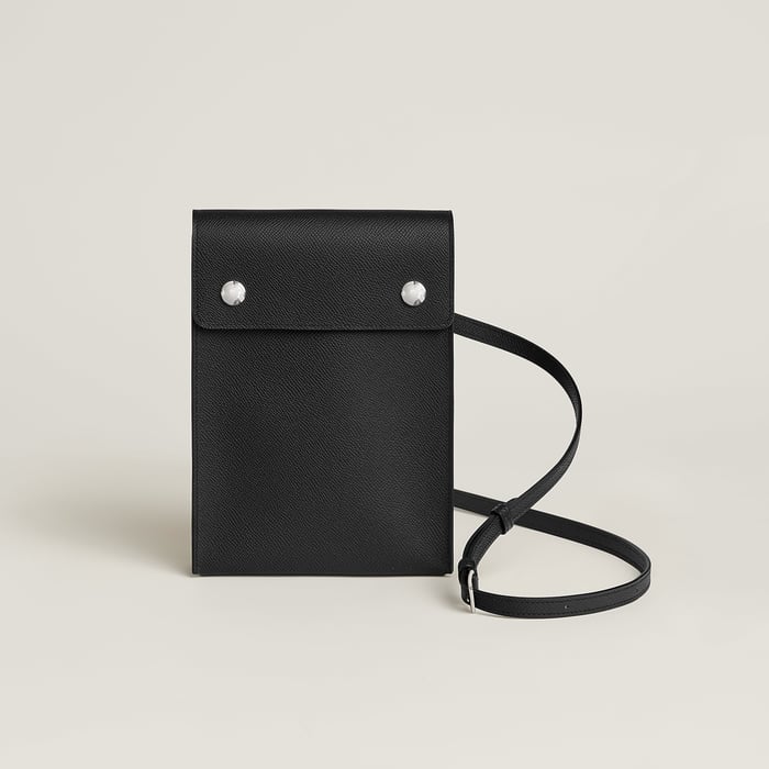 Noir Hermèsnap Vertical to Go Pouch