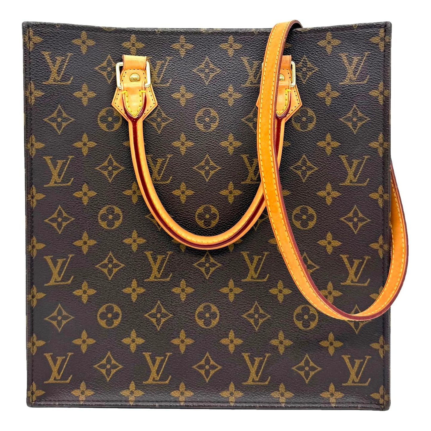 Plat leather handbag